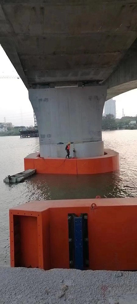 桥梁防撞设施